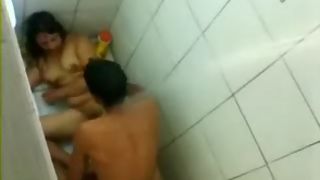 lahori couple fucking in toilet caught by their friends