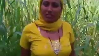 Punjabi bhabhi exposing her pussy in open fields